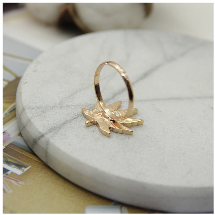 Fashion Lychee Size 8 Enamel Maple Leaf Finger Ring