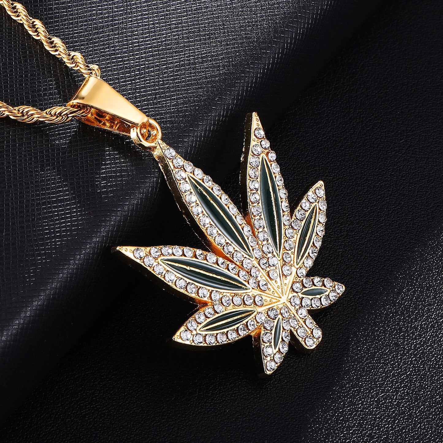 Explosive Punk European And American Hip-Hop Style Men'S Diamond Large Maple Leaf Pendant