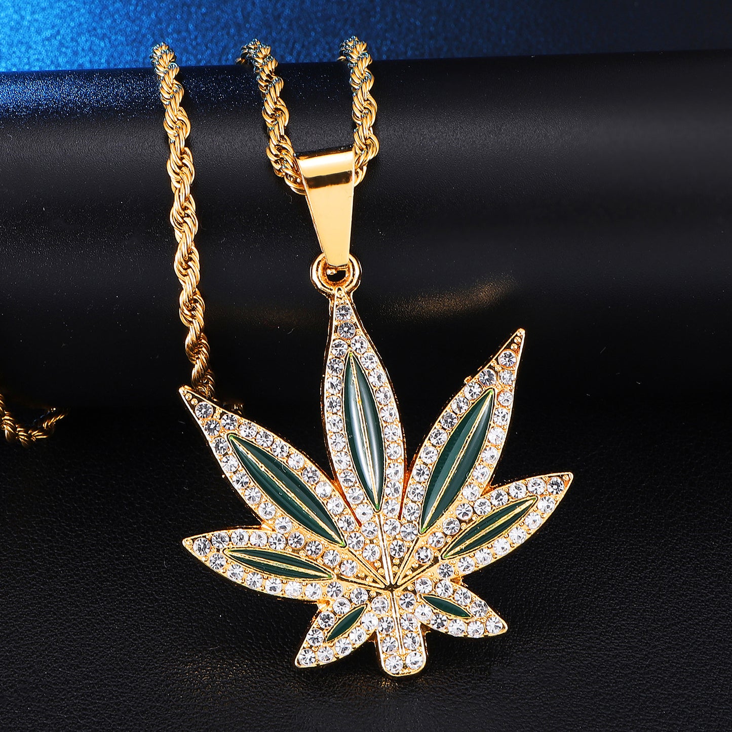 Explosive Punk European And American Hip-Hop Style Men'S Diamond Large Maple Leaf Pendant