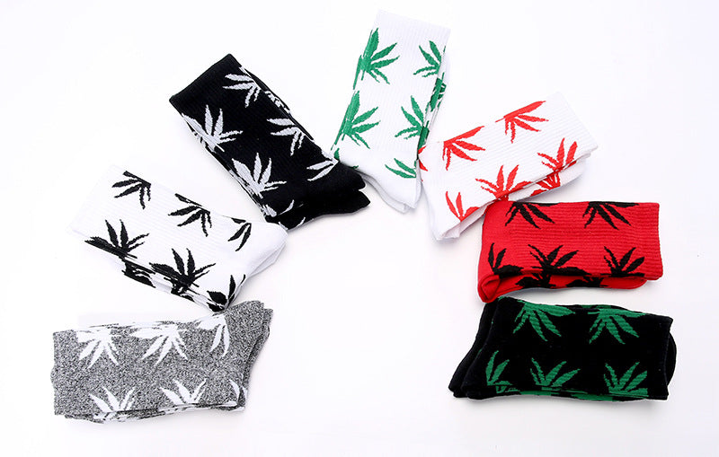 Threaded Tube Maple Leaf Printed Cotton Socks